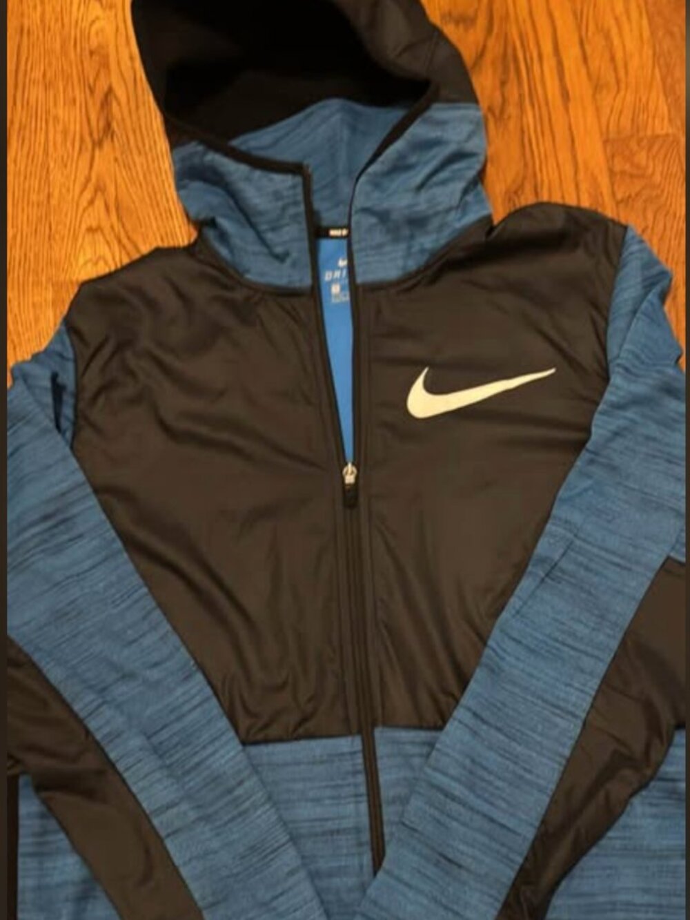 Nike Men’s Therma Winterized Basketball Jacket with hood- Size Medium - Blue